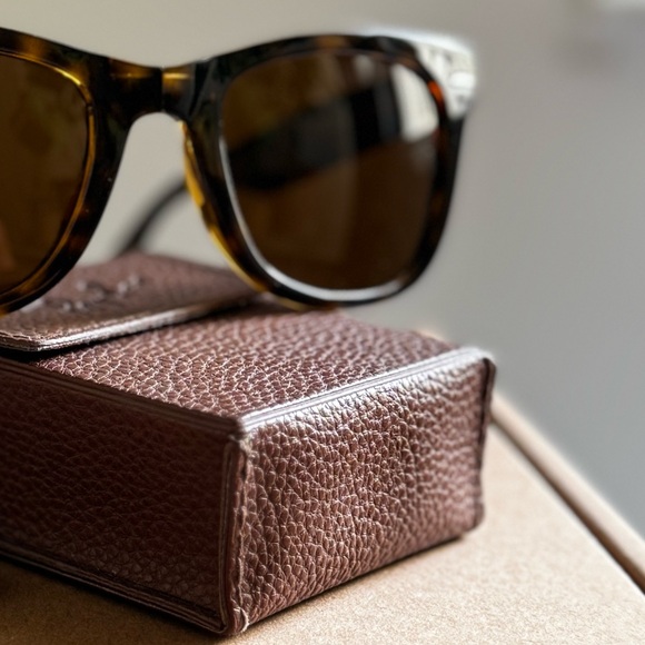 Rayban WAYFARER SUNGLASSES FOLDING CLASSIC
Light Havana Brown Classic G-15 - Picture 6 of 16